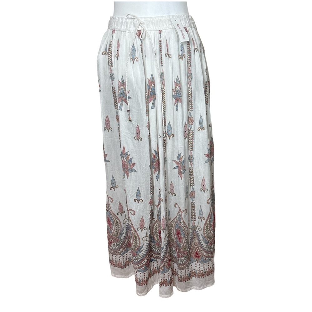 Royal Paisley Embroidered White and red Maxi Skirt L